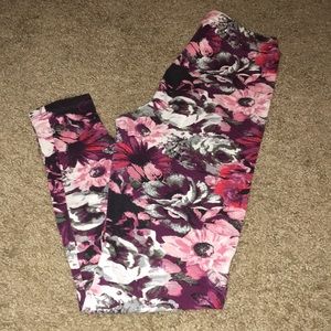 RUE21 Flower Leggings